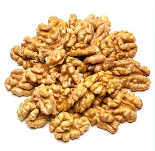 akhrot-giri-500x500-1.webp AL-WARDAH AKHROOT MAGHAZ 100G - Image 1