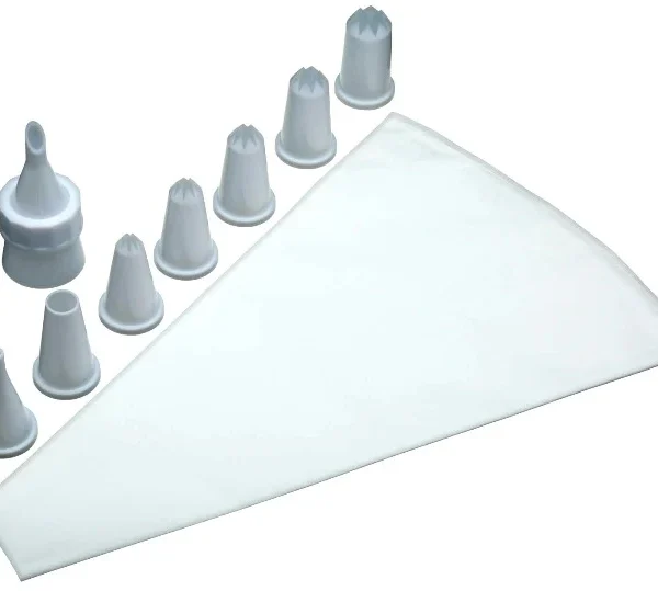PLASTIC 8 NOZZLES DECORATING BAG SET